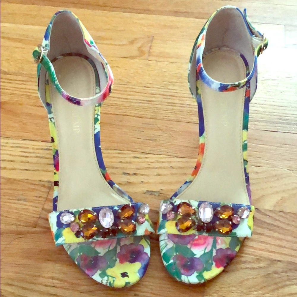 Ivanka trump floral sandals | Size 8.5